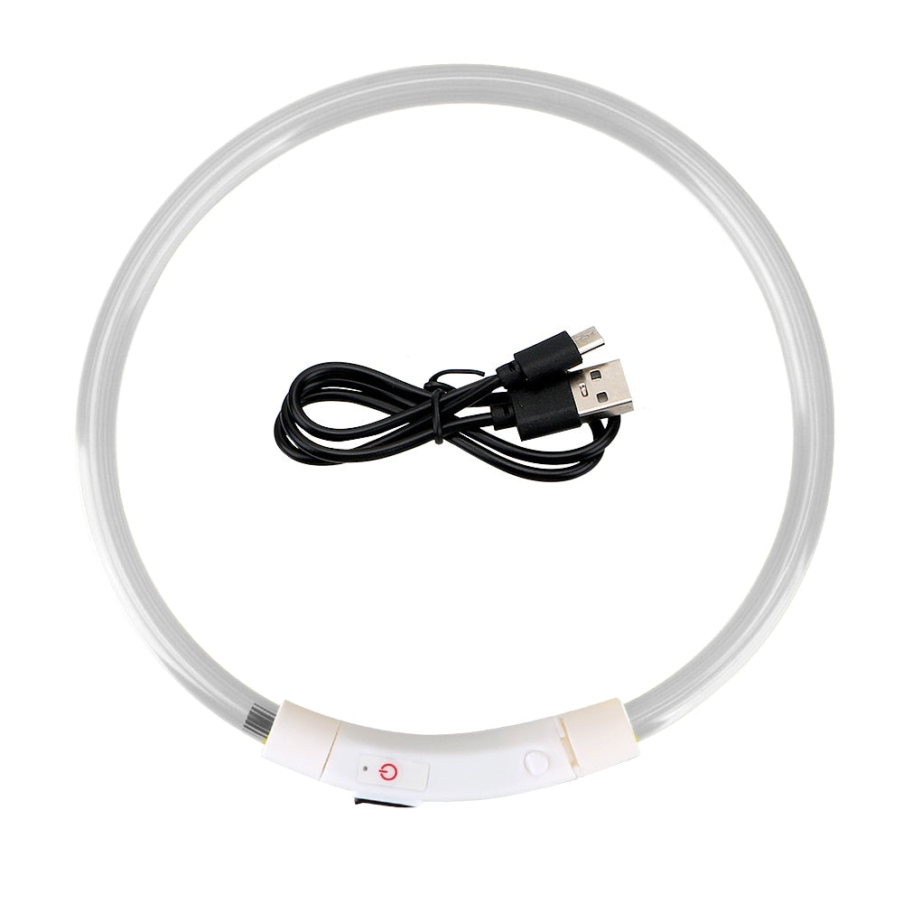 Coleira USB recarregável LED para cachorro de estimação.
Coleira brilhante e luminosa para passeios noturno com seu animalzinho.